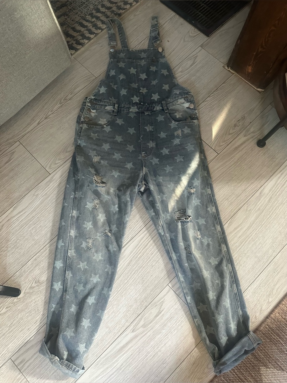 POL Light Gray Denim Overalls with Faded Blue Wash size large